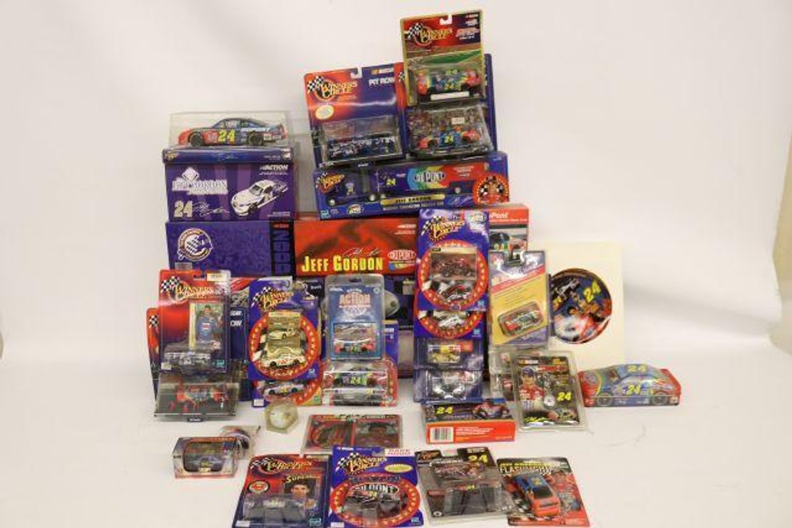 JEFF GORDON COLLECTIBLES