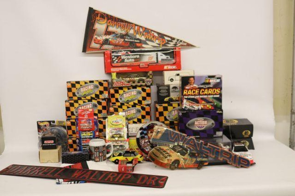 DARREL WALTRIP COLLECTIBLES