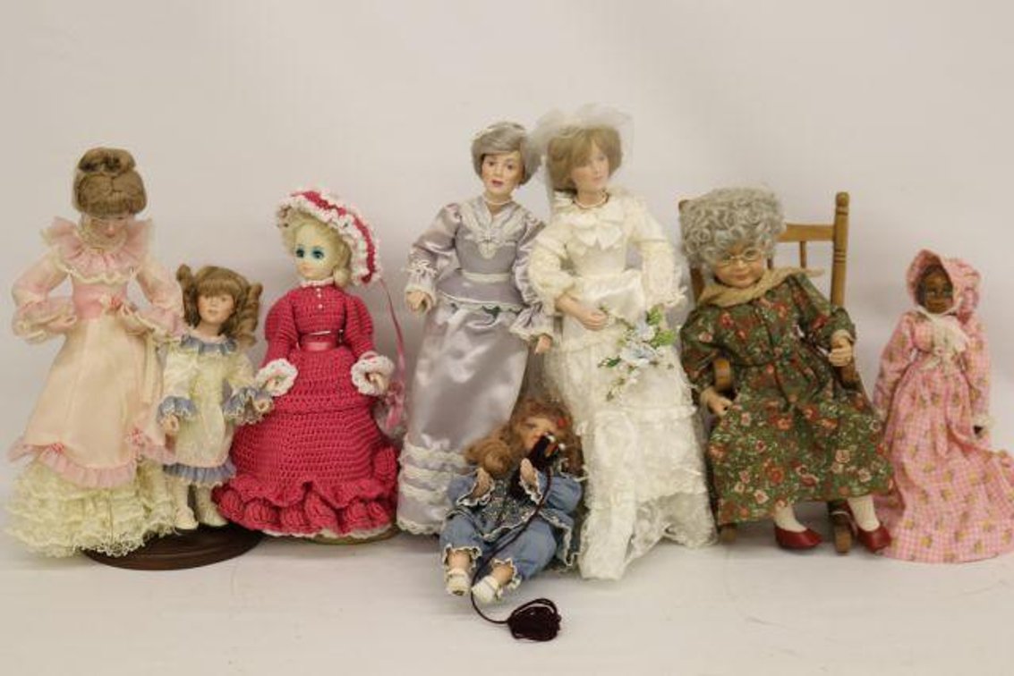PORCELAIN DOLLS
