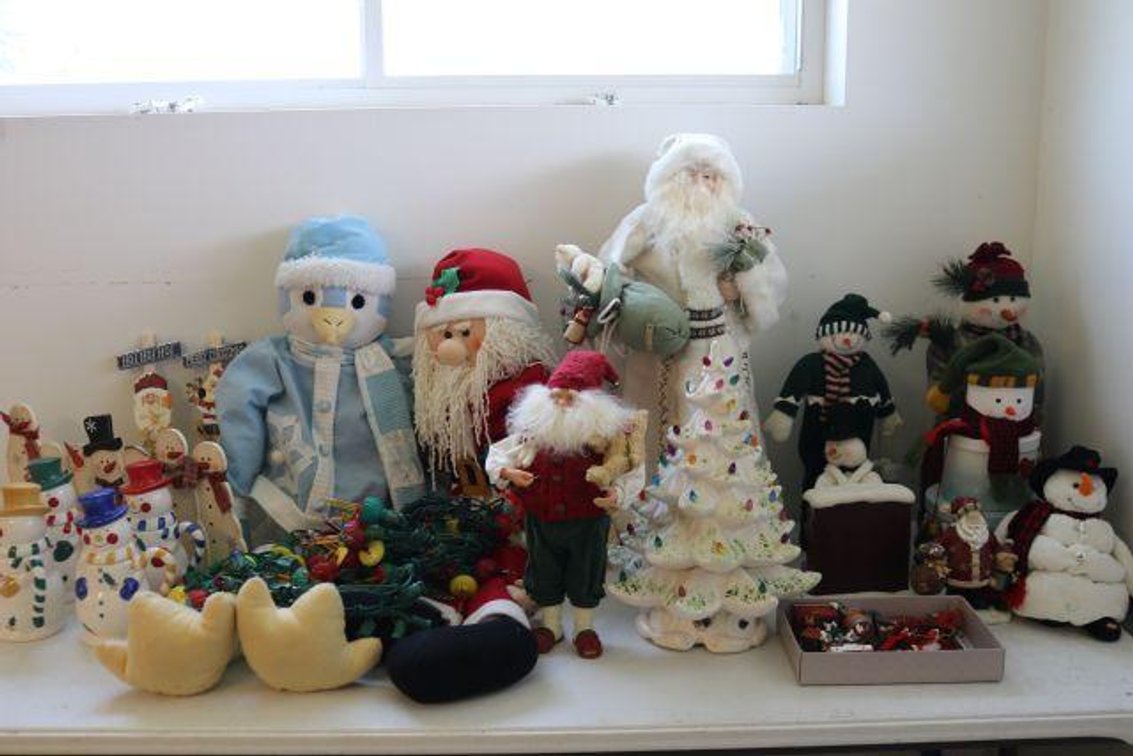 CHRISTMAS DECORATIONS