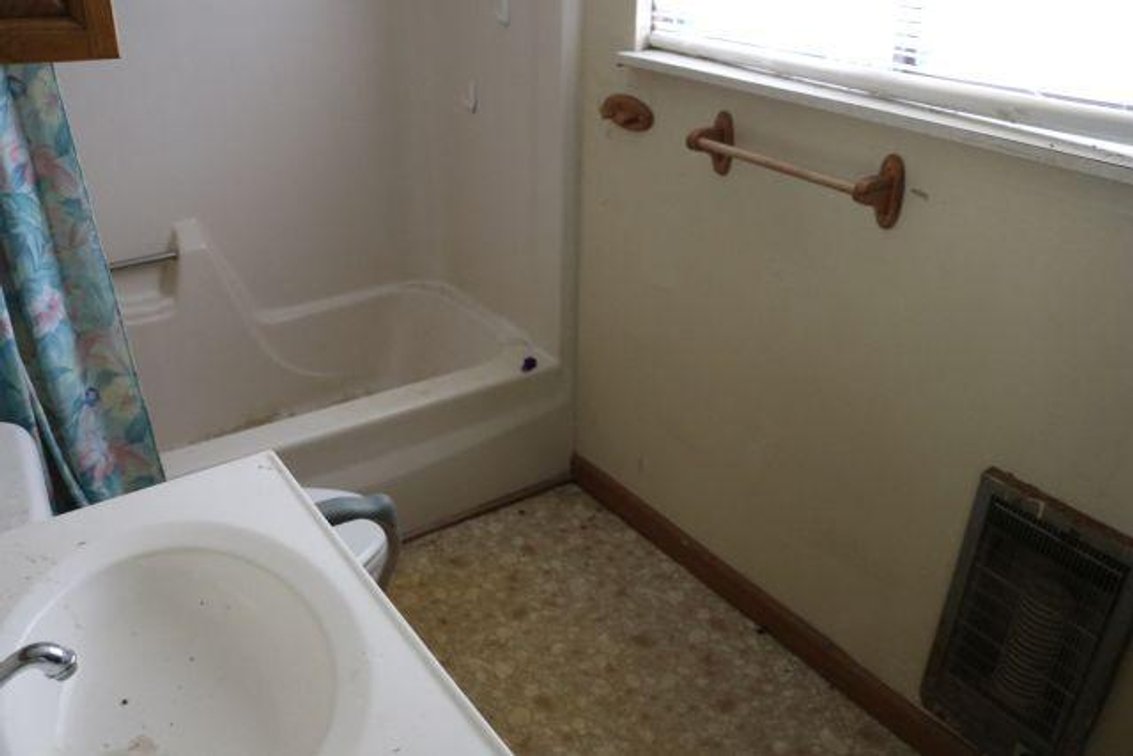 Image for APPLE VALLEY -BEVINGTON ESTATE