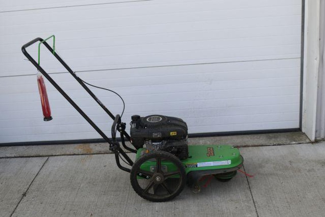 TAZZ PUSH WEED EATER