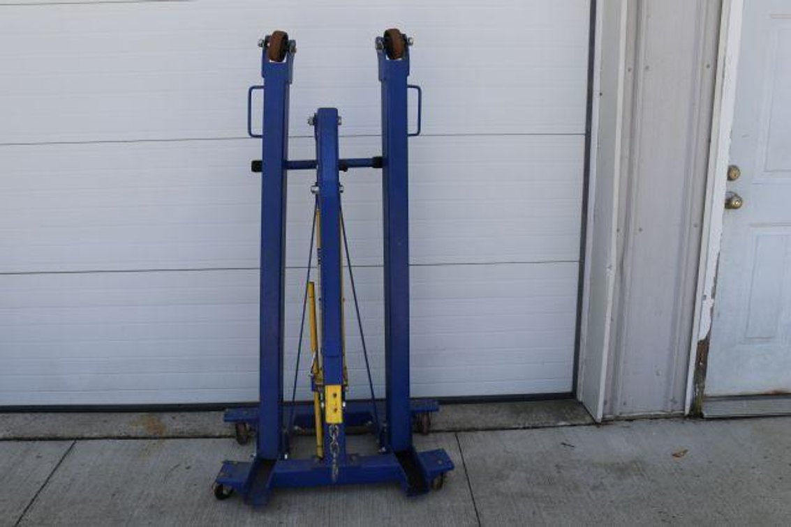 GOODYEAR ENGINE HOIST