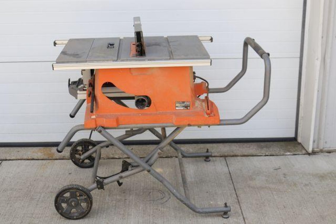 RIDGID COLLAPSIBLE TABLE SAW