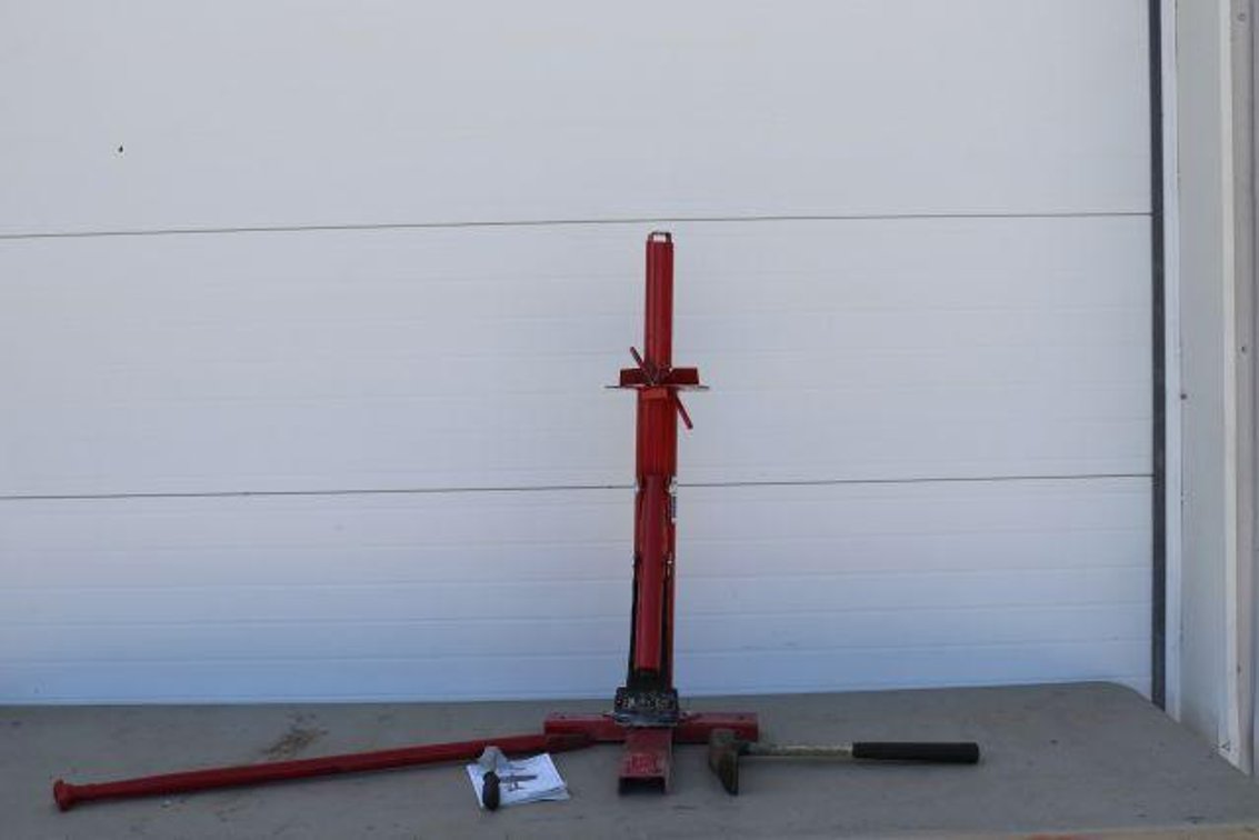 MANUAL TIRE MOUNTER