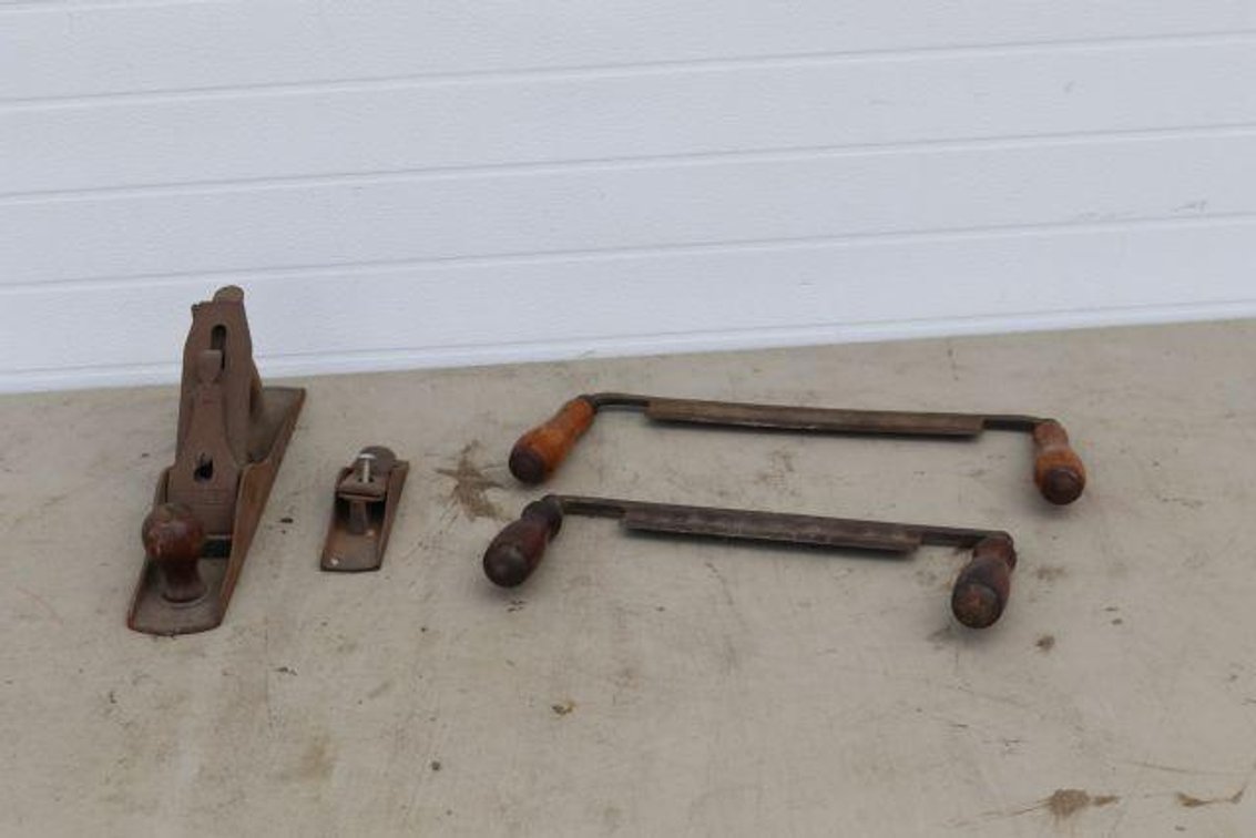 HAND PLANES AND DRAW KNIVES