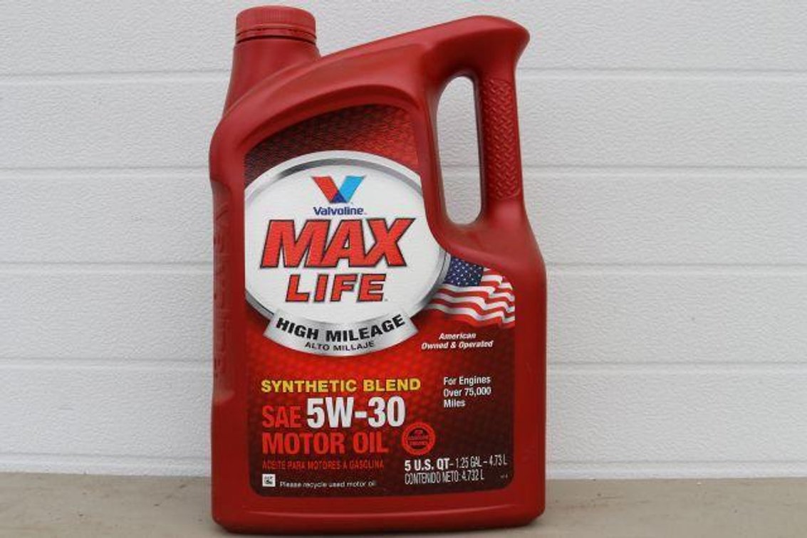 VALVOLINE 5W-30 ENGINE OIL