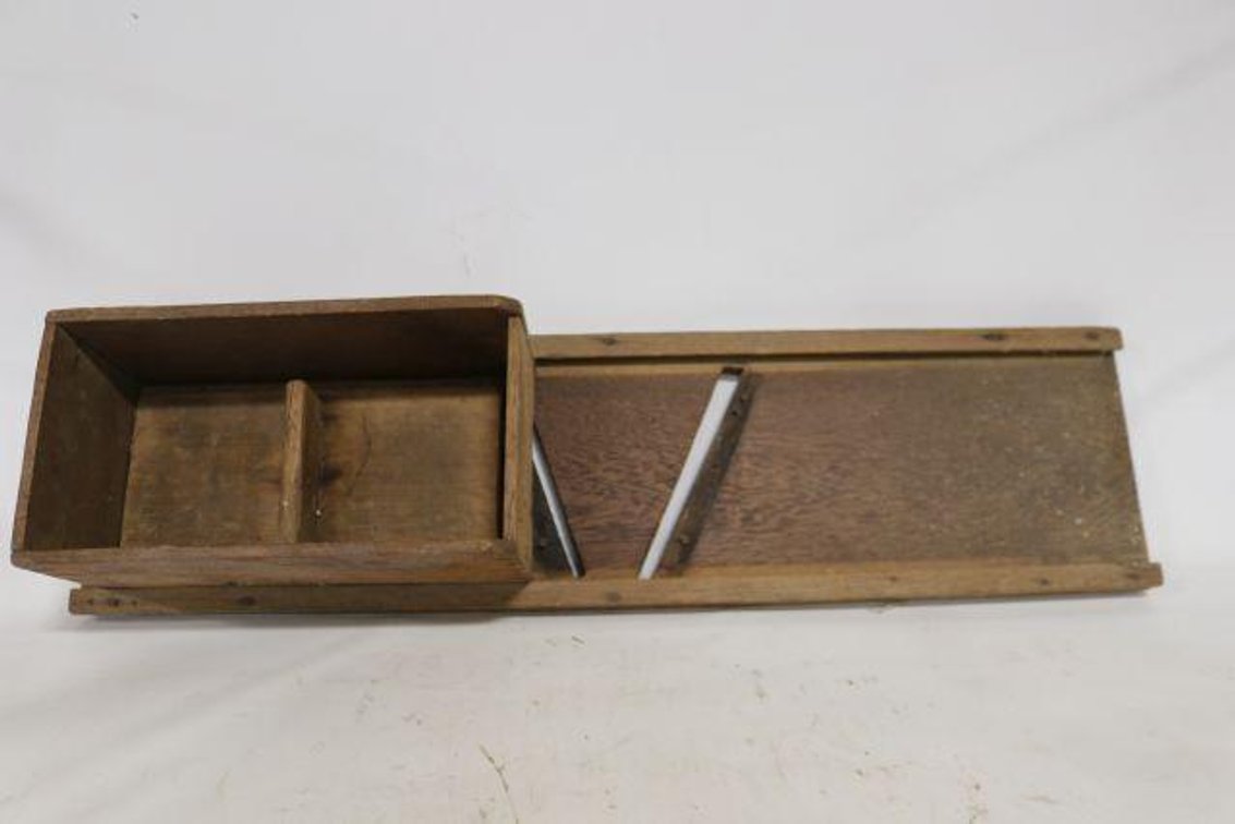 KRAUT CUTTER