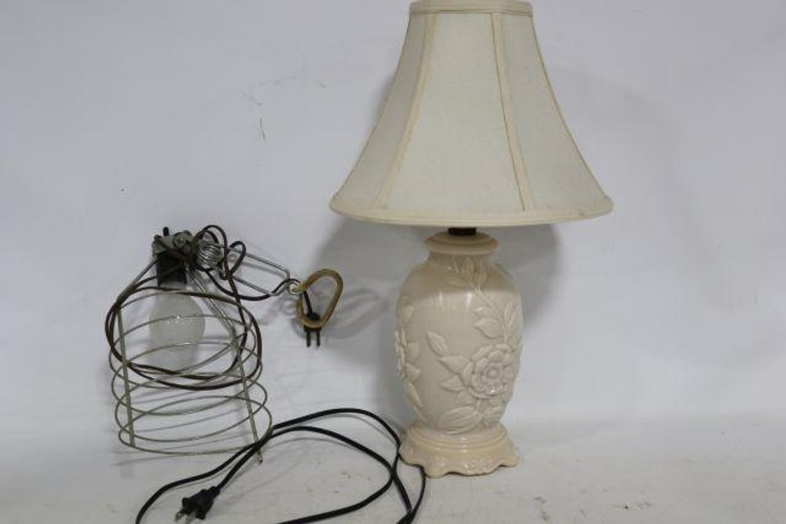 DESK LAMP AND CLAMP ON LIGHT