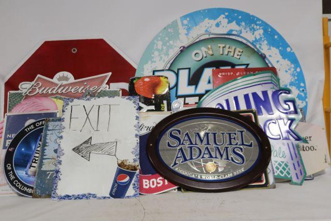 LARGE LOT OF BEER SIGNS