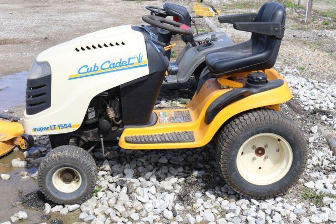 CUB CADET SUPER 1500 SERIES MOWER- NOT RUNNING (14)