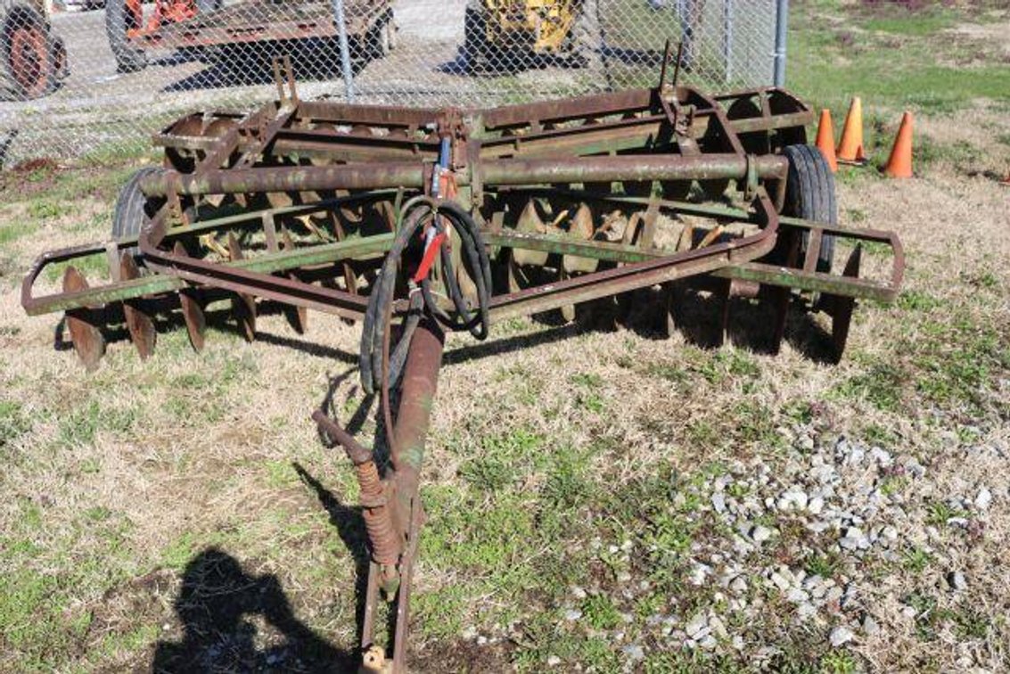 JOHN DEERE 10' DISC (42)