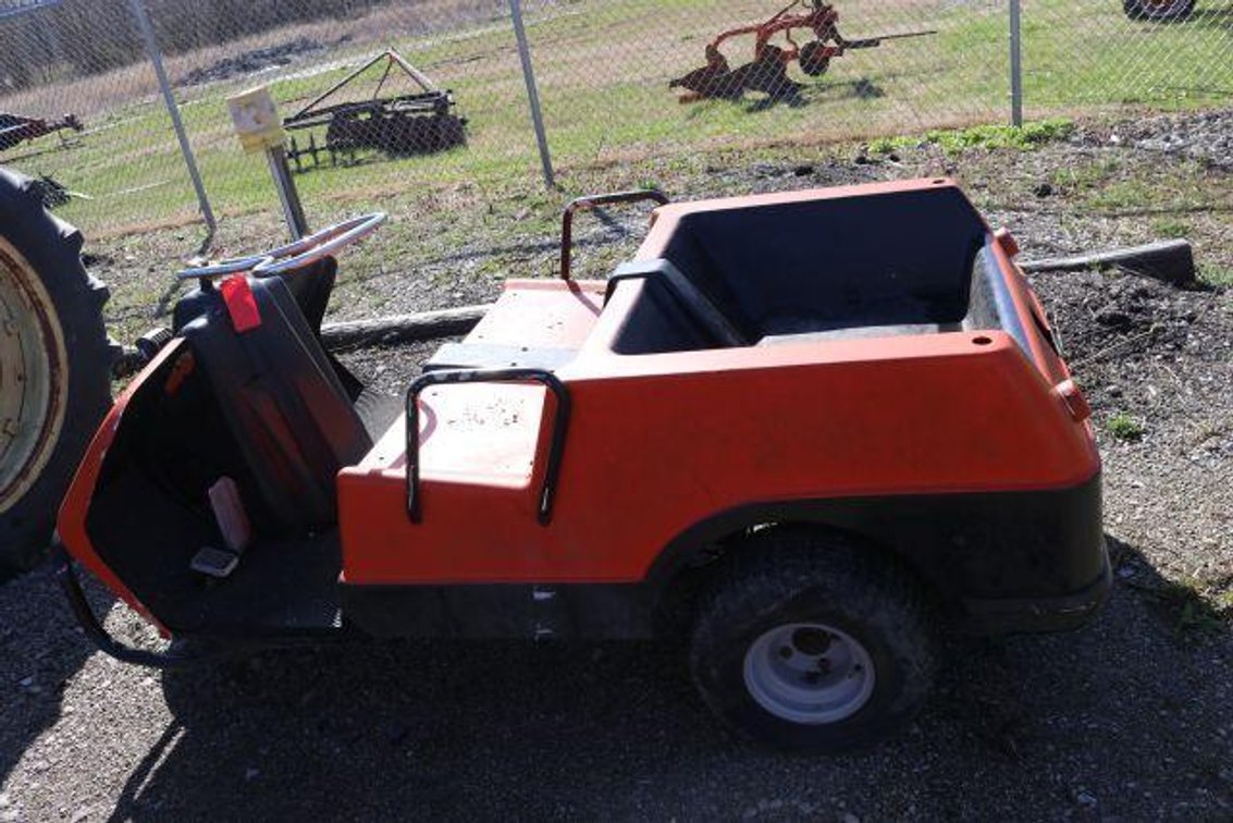 HARLEY DAVIDSON GOLF CART- Not running (25)
