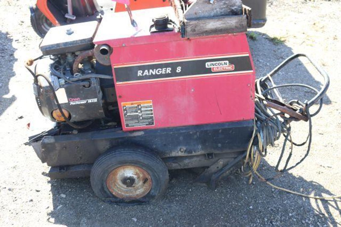 LIINCOLN RANGER 8 WELDER (29)