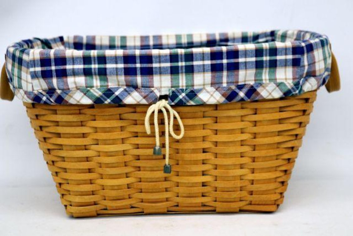 LONGABERGER LARGE OVAL LAUNDRY BASKET