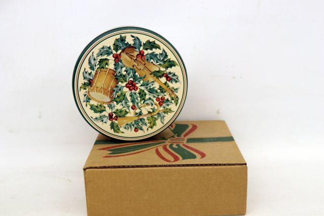 LONGABERGER SOUNDS OF THE SEASON PEWTER ORNAMENTS 