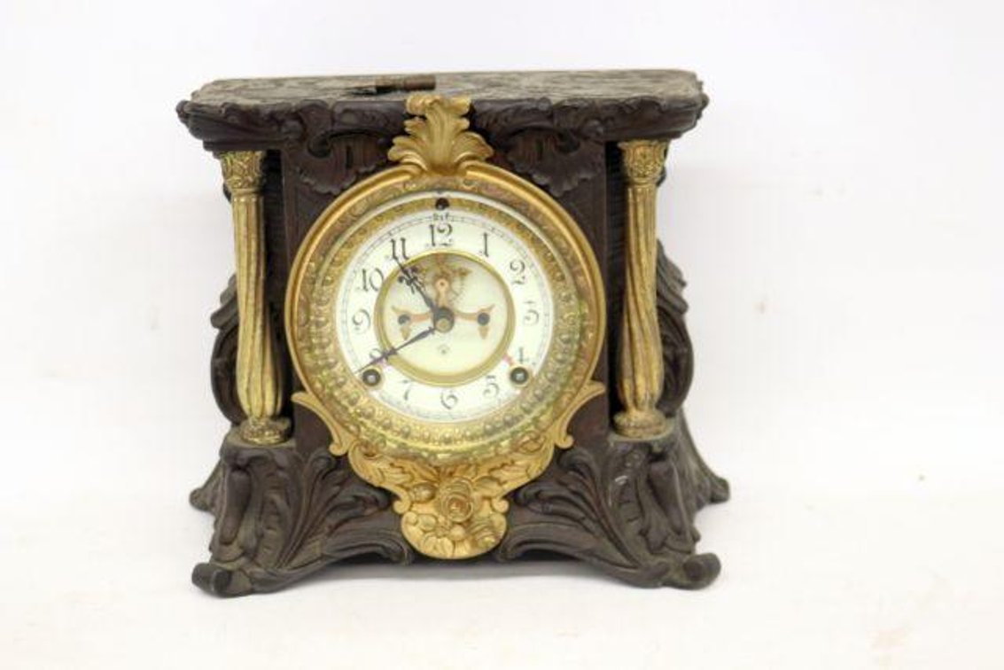 MANTLE CLOCK