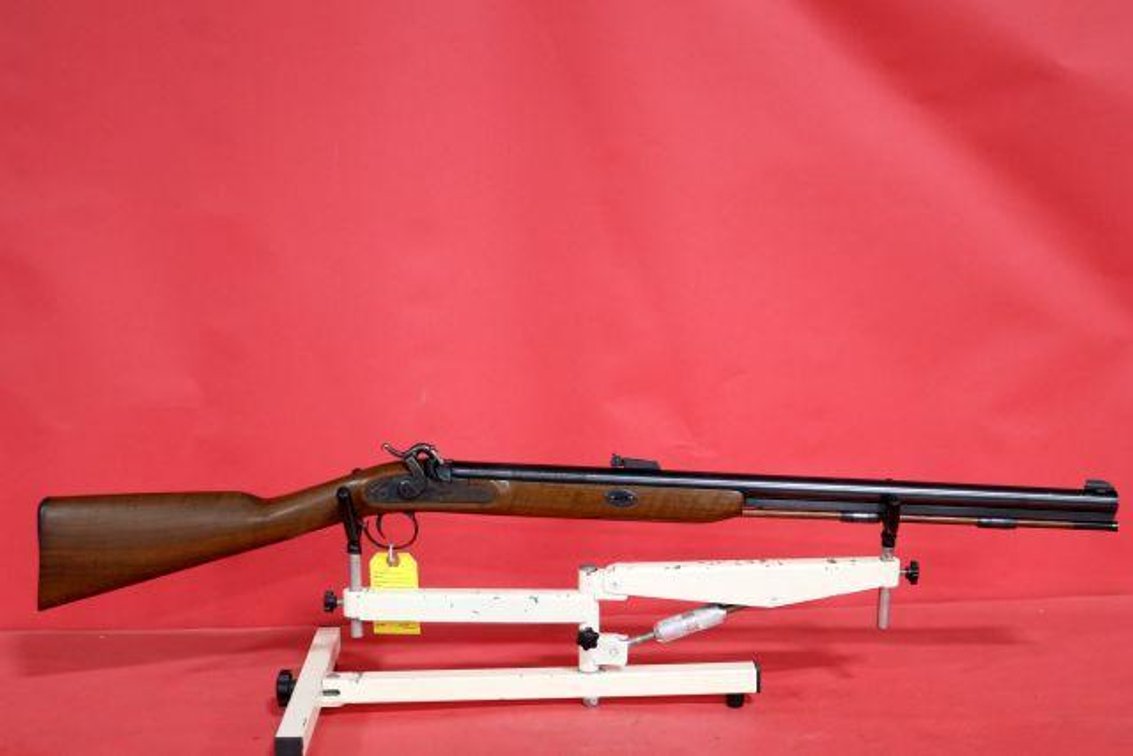 THOMPSON CENTER NEW ENGLANDER .50 CAL MUZZLE LOADER 