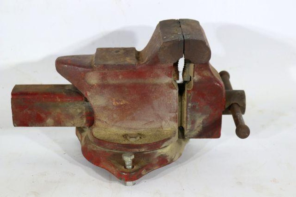 BENCH VICE