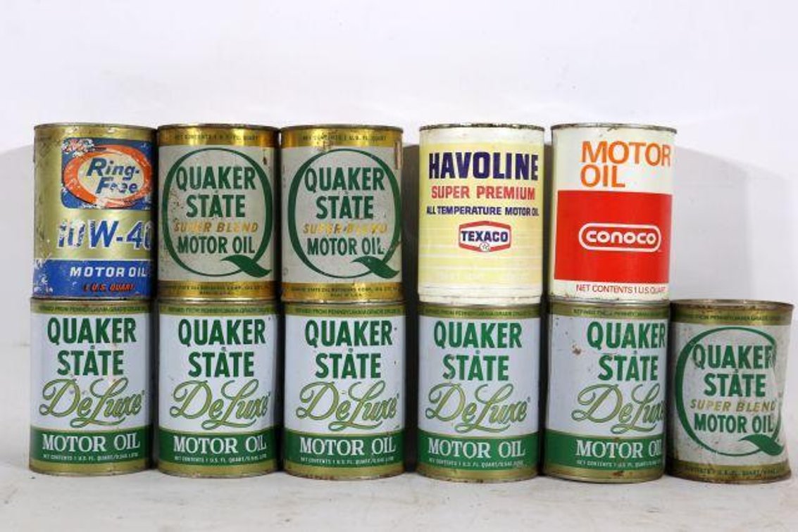METAL QUART OIL CANS 