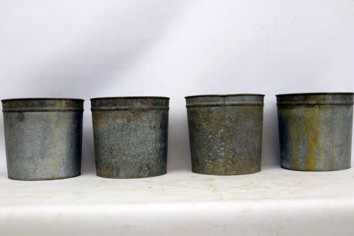 GALVANIZED METAL MAPLE SYRUP PAILS