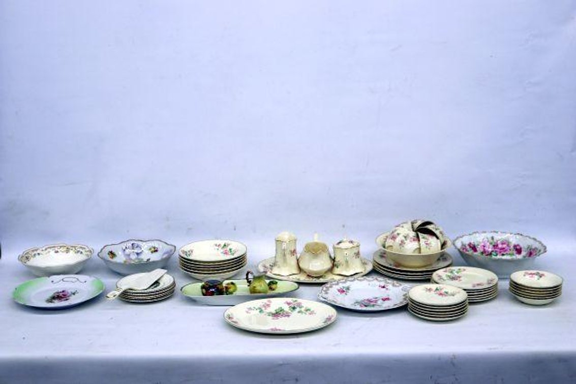 LARGE LOT OF ASSORTED DISHES 