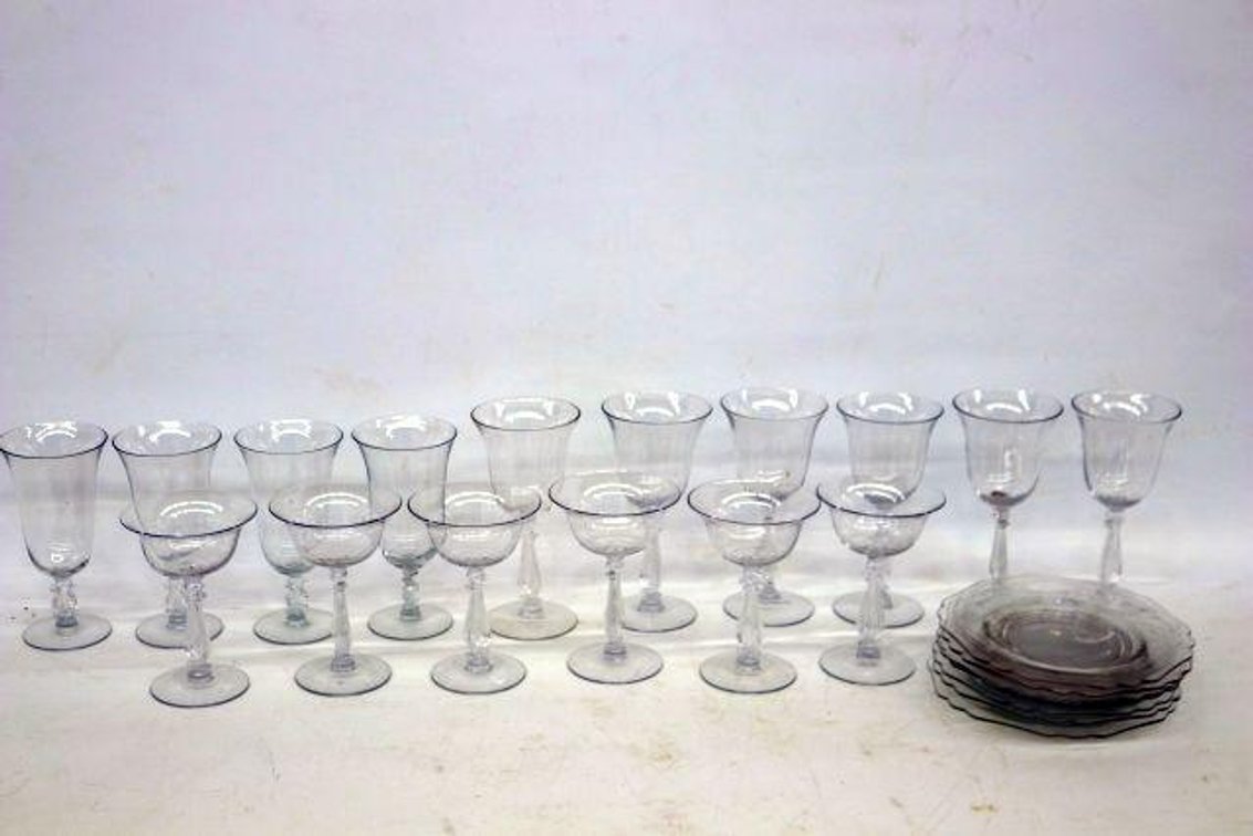 ASSORTED DRINKING GLASSES