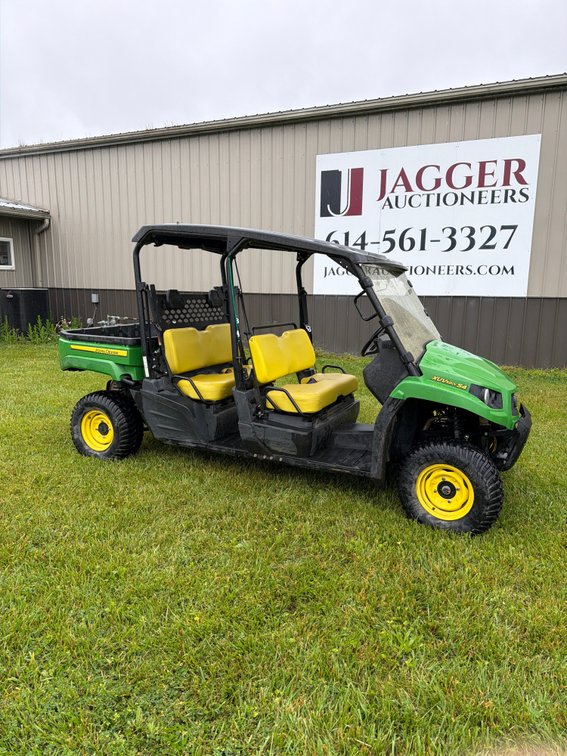 JD  XUV590i S4