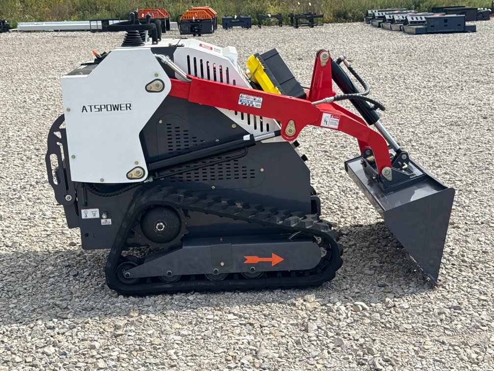 T480R MINI SKID LOADER