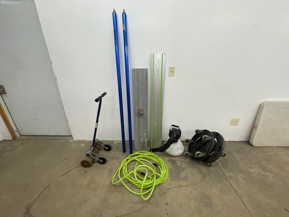 AIR HOSE, ROLLER, FOGGER