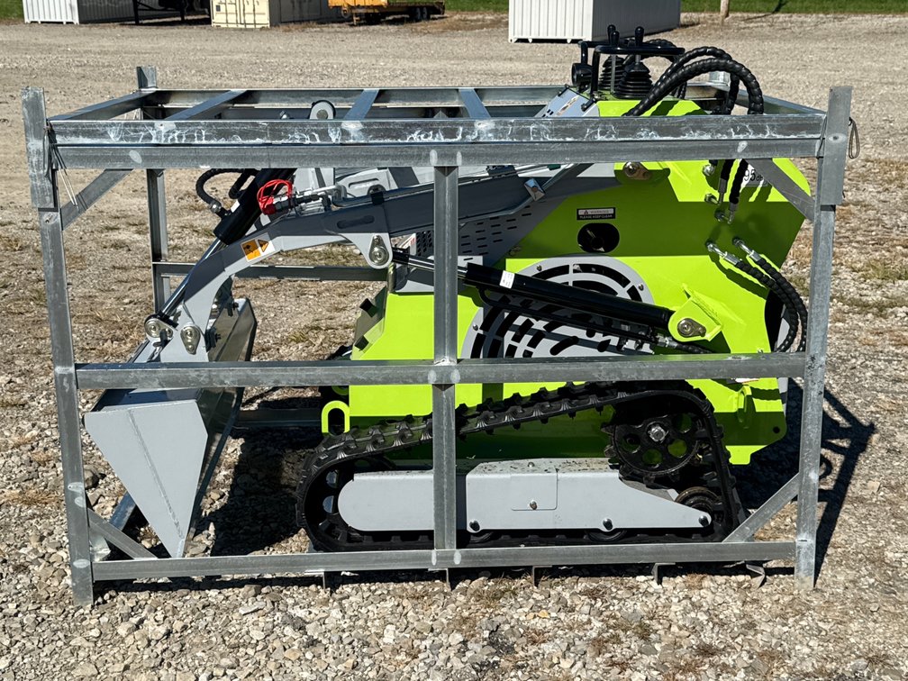 T460 MINI SKID LOADER