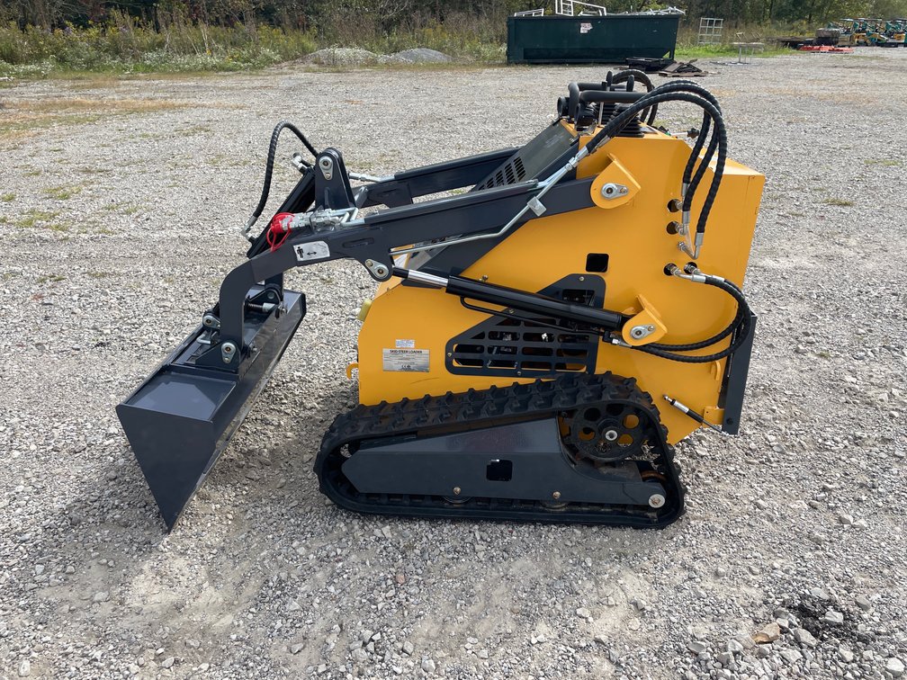 ZJ-380 MINI SKID LOADER
