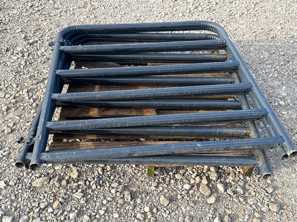 4FT GATES