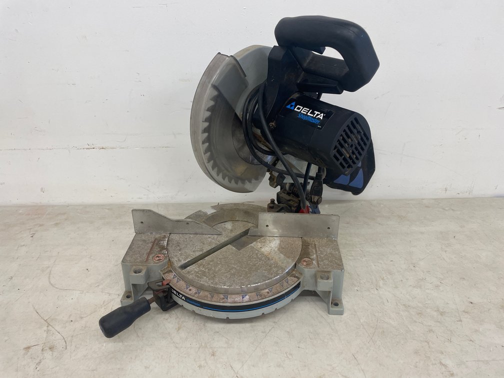 DELTA MITER SAW