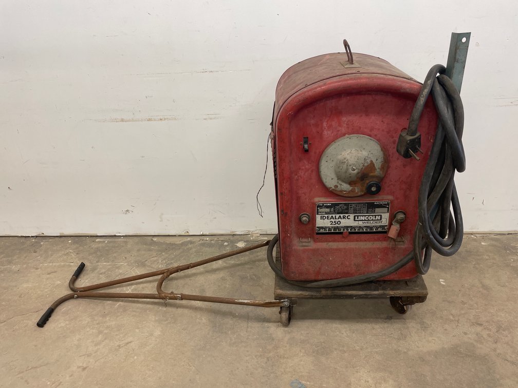 LINCOLN WELDER