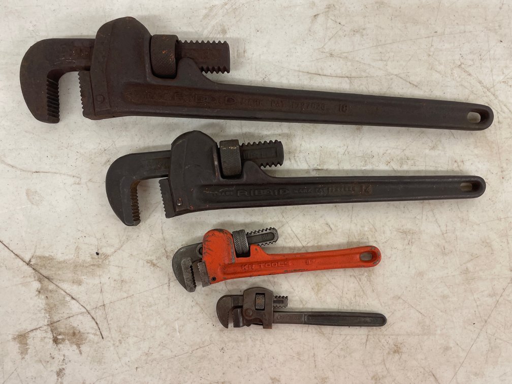PIPE WRENCHES
