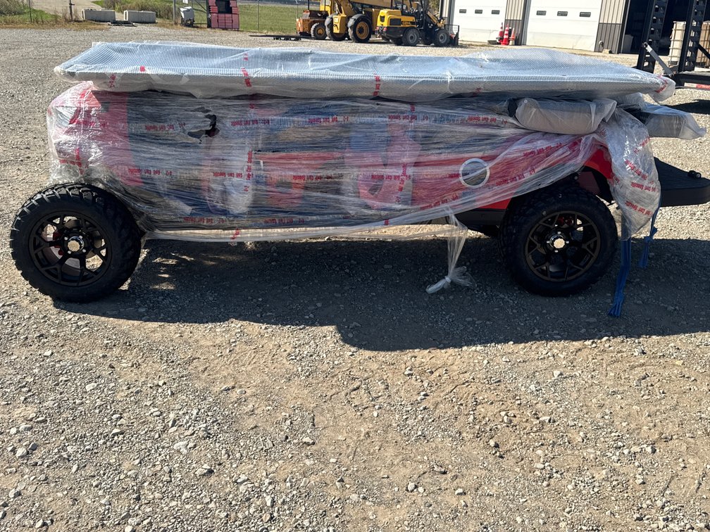 6 SEAT GOLF CART