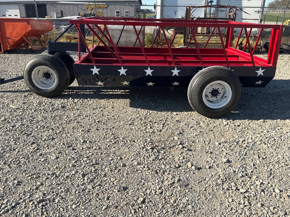 FEEDER WAGON