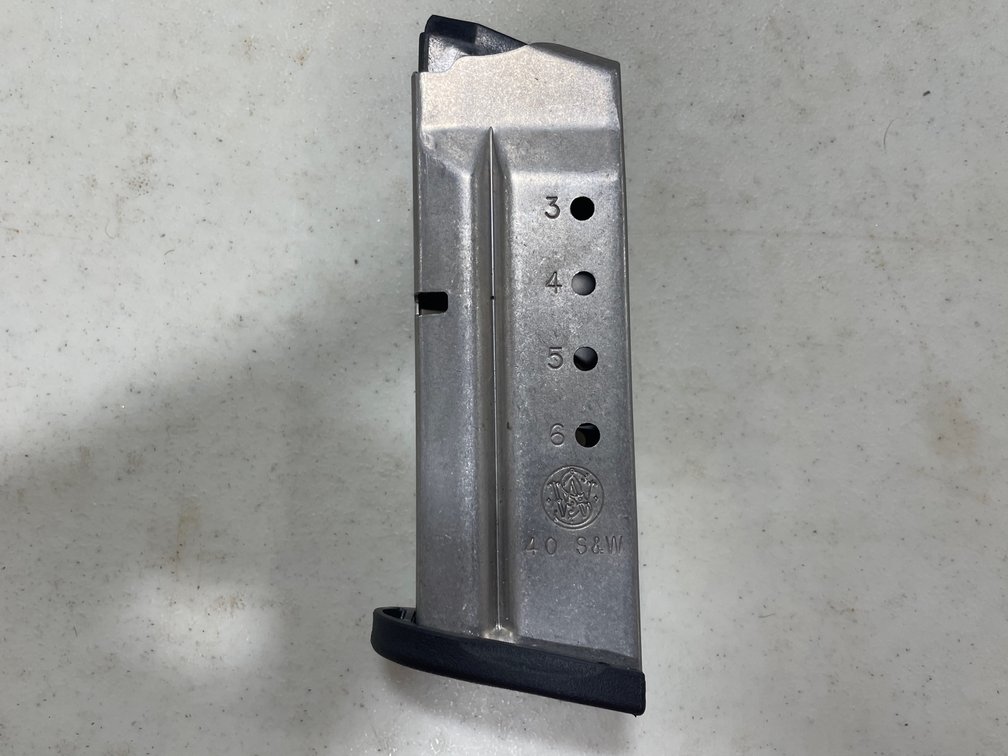 S&W 40SHIELD MAG