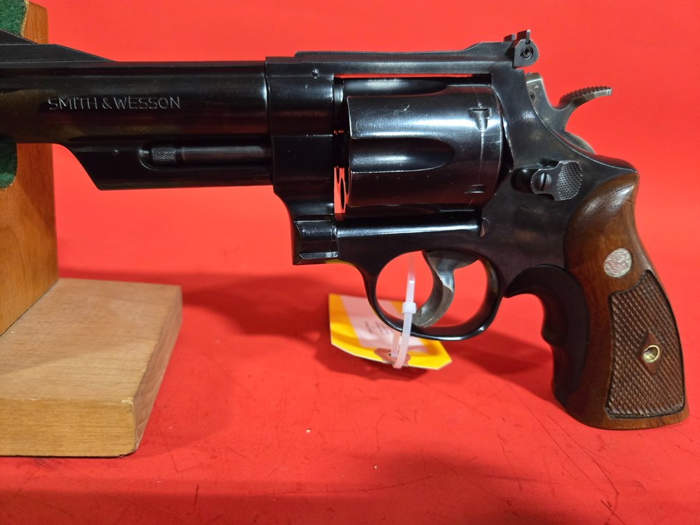 Smith & Wesson 57