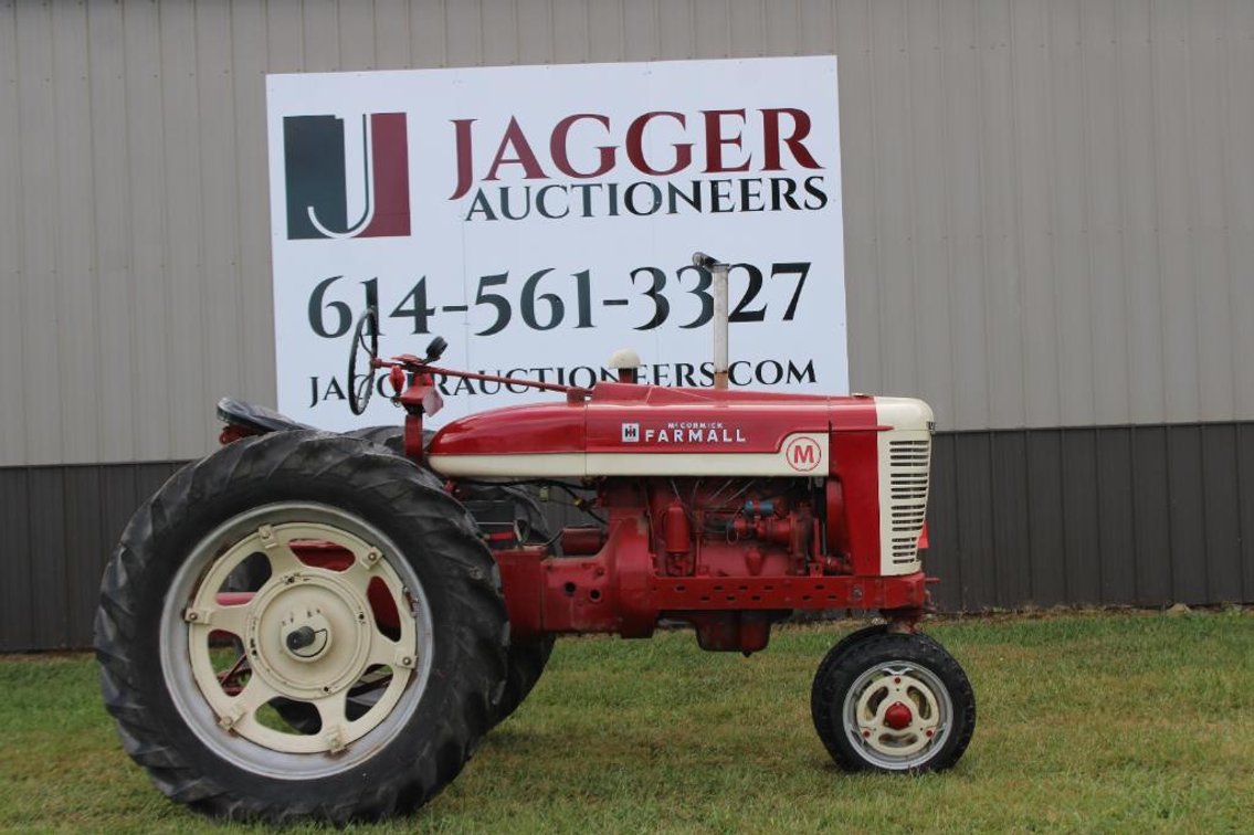 FARMALL M TRACTOR 