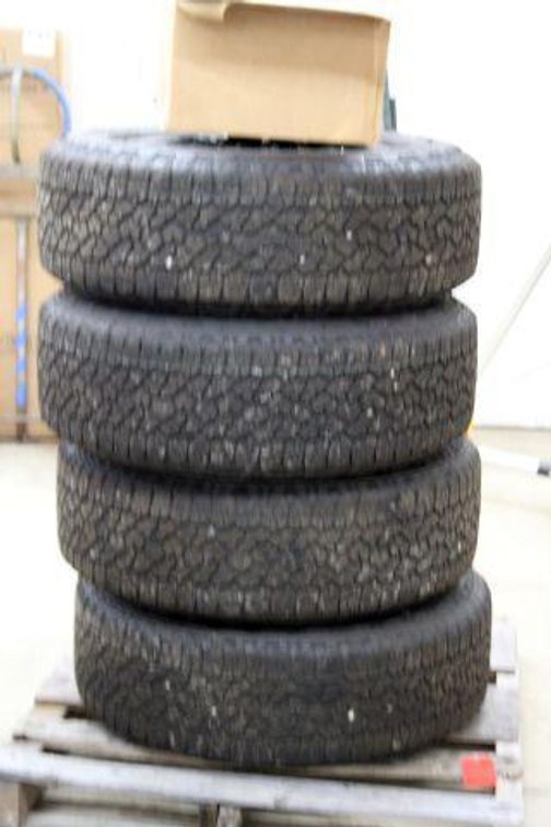GMC DENALI FACTORY WHEELS & TIRES