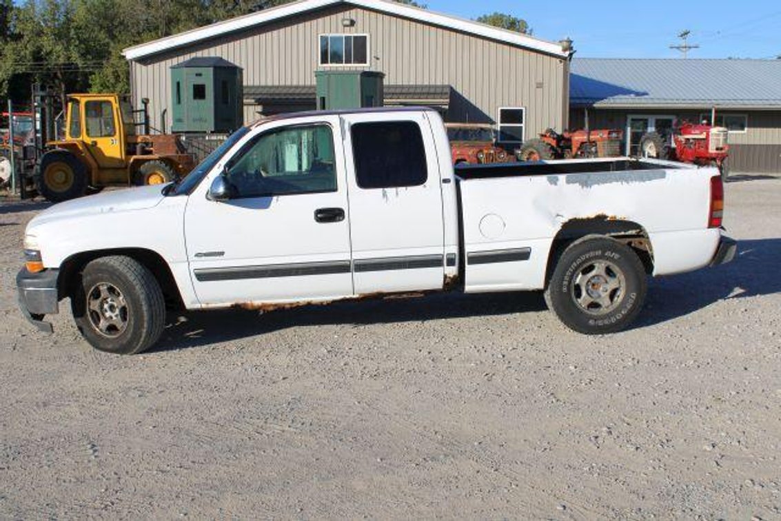 2002 Chevrolet Silverado Pickup Truck, VIN # 2GCEC19T621113359