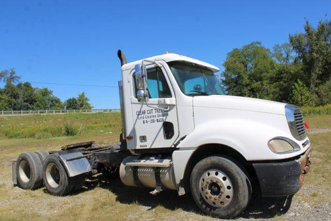 2003 Freightliner Columbia 120 Truck, VIN # 1FUJA6AS43LK77864