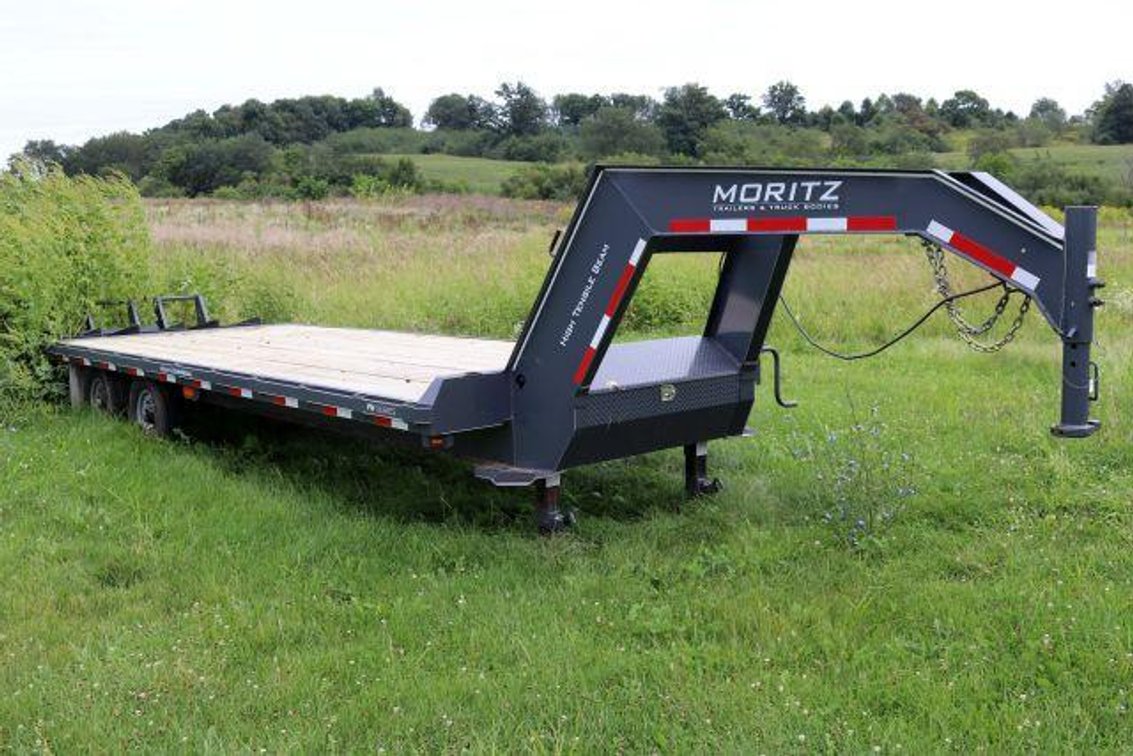 Image for FARM EQUIPMENT-ZERO TURN-CAMPER