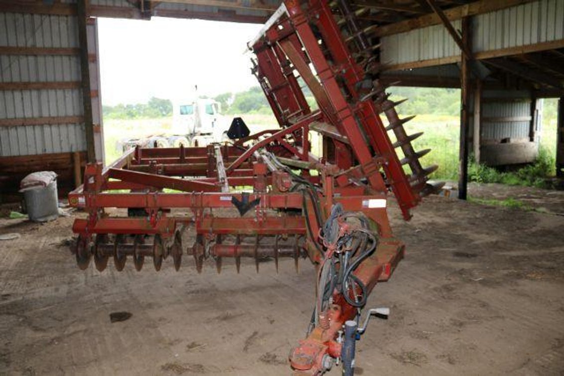 Image for FARM EQUIPMENT-ZERO TURN-CAMPER