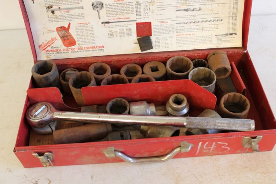 SOCKETS