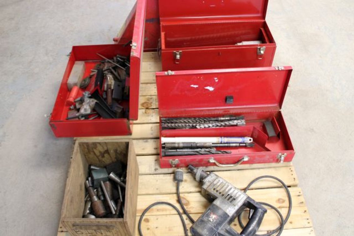 DRILL & BITS