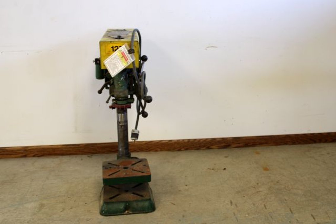 TABLE TOP DRILL PRESS
