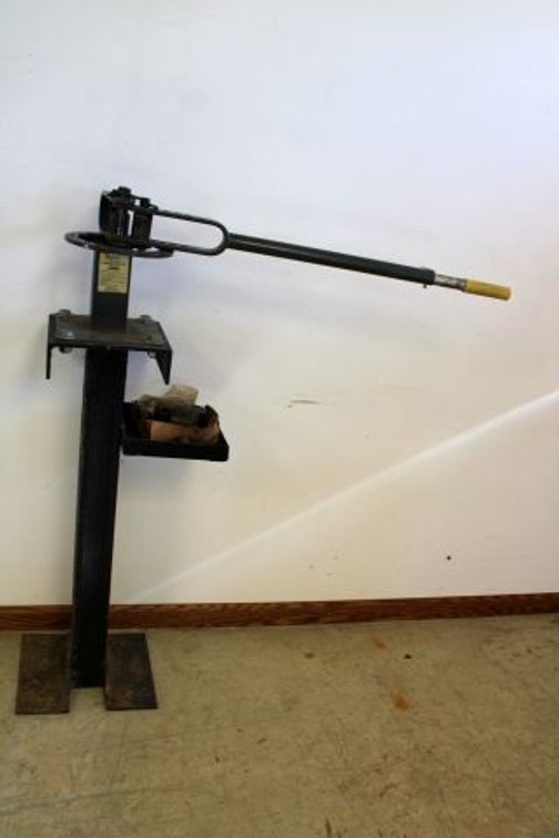 COMPACT BENDER BENCH